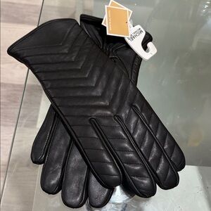 MICHAEL KORS Genuine Leather  Black  Gloves new